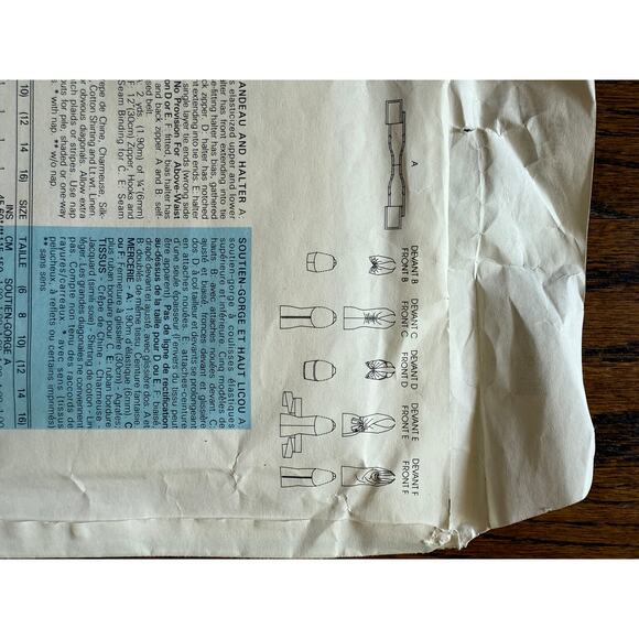 ---SOLD---UC FF Vogue 1567 Sewing Pattern Vintage 80s Summer Halter Bandeau Tops - Picture 3 of 6